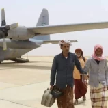 التحالف ينقل 176 راكبا لأرخبيل سقطرى عبر مطار الغيضة