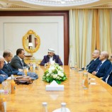 الرئيس الزُبيدي يطّلع على سير عمل لجنة المفاوضات العسكرية