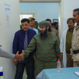 قائد قوات الحزام الأمني يزور مستشفى عبود العسكري ويشيد بمستوى خدماته الطبية