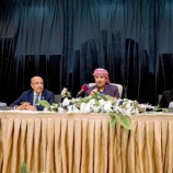الرئيس الزُبيدي يحيي الحضور اللافت لأبناء حضرموت في إنجاح الاجتماع التأسيسي لمجلس العموم