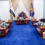 الرئيس الزُبيدي يطّلع على سير عمل الهيئات التنفيذية للمجلس الانتقالي بمحافظة حضرموت