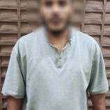 حزام عدن يلقي القبض على أحد أكبر وأخطر أعضاء عصابات السرقات في العاصمة عدن