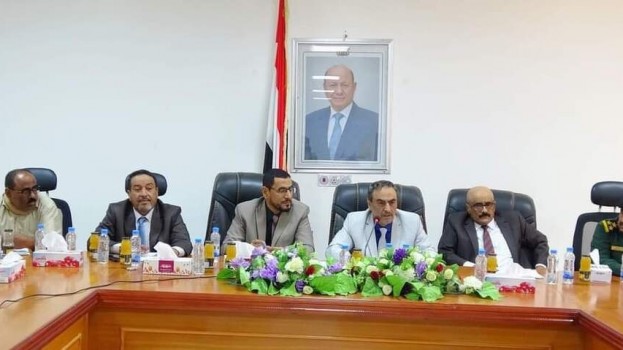 المكتب التنفيذي في محافظة شبوة يطالب رئيس الحكومة باستكمال إجراءات إنشاء مصفاة شبوة وإعادة هيكلة شركة الاستثمارات النفطية.