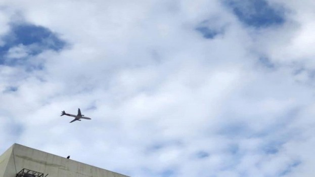 مصدر بمطار عدن يوضح سبب تحليق طائرة اليمنية فوق سماء العاصمة صباح اليوم السبت