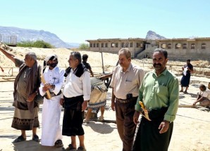 بتكليف من محافظ شبوة الشيخ عوض بن الوزير ,, الفاطمي مدير عام بيحان والصالحي مدير تربية بيحان يتفقدان العمل بمشروع مجمع الفقيد البحري التربوي