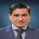 البحسني يطمئن على صحة الكاتب صالح باعامر