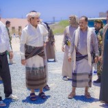 المحافظ بن الوزير يستهل زيارته لمديرية رضوم بتفقد مشروع مدرسة عين بامعبد الأساسية