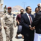 المحافظ بن الوزير يصل المكلا ويبحث مع محافظ حضرموت تعزيز التعاون الأمني والتنموي