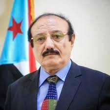 السفير قاسم عسكر يعزي بوفاة المناضل الأكتوبري عبدالرحمن قاسم القاضي