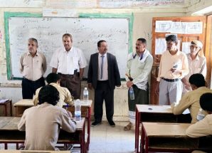 بحضور الوكيل العاقل الفاطمي وبن شيخ الفاطمي مديرعام بيحان ٫ مكتب التربية بيحان يدشن انطلاق امتحانات نهاية الثانوية العامة
