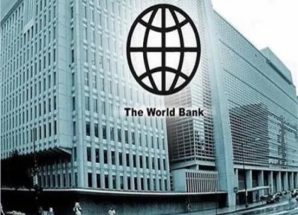 توقع البنك الدولي انخفاض أسعار السلع الأساسية، بما في ذلك النفط الخام والفحم والمواد الغذائية، خلال العامين الحالي والقادم