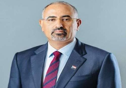 الرئيس الزُبيدي يهنئ عمال الجنوب بعيدهم العالمي