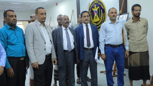 دائرة الإعلام والثقافة في الأمانة العامة تختتم معرض الصور التوثيقي “كاميرا الجنوب – رصد وعرض أنشطة المجلس للعام 2024”