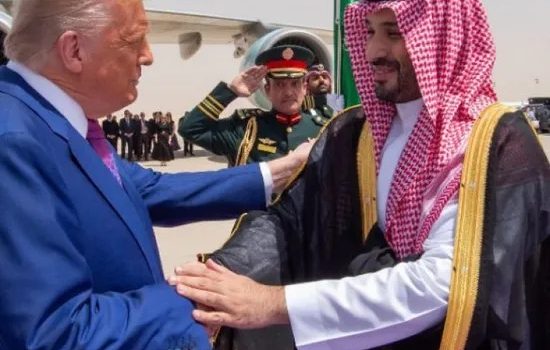 بدء المحادثات الرسمية بين ولي العهد السعودي والرئيس الأميركي 