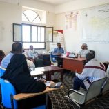 محافظ سقطرى يتفقد مكتب الصحة العامة والسكان ويؤكد دعم السلطة المحلية للنهوض بالقطاع الصحي