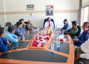 شبوة..الوكيل الخليفي يناقش مع مدير مكتب الخارجية بالمحافظة علاقة القطاعات الحكومية المعنية بخدماته.