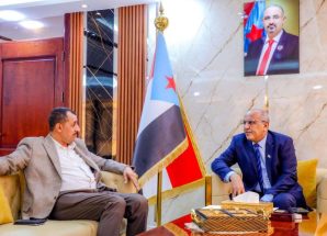 ‏الكثيري يطّلع على خطط المؤسسة الاقتصادية بالعاصمة عدن لتغطية احتياجات السوق من السلع الأساسية والاستهلاكية