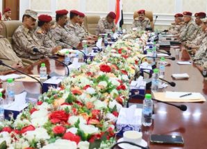 وزير الدفاع الفريق الركن الداعري يترأس اجتماعاً موسعاً لقيادة الوزارة ورؤساء الهيئات ومدراء الدوائر 