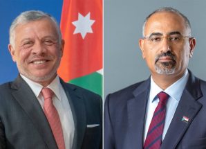 الرئيس الزُبيدي يهنئ الملك عبدالله الثاني بالعيد الـ79 للمملكة الأردنية الهاشمية
