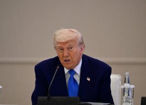ترامب: الاتحاد الأوروبي تذكر صلاحيتي بـ “فرض صفقة” تجارية.. ودعوته للتفاوض خطوة إيجابية