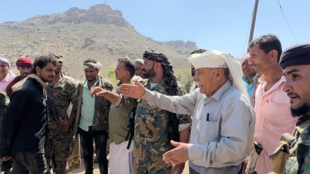 الحزام الأمني بالضالع يعيد إصلاح وفتح الطريق الدائري بمنطقة “سهده”