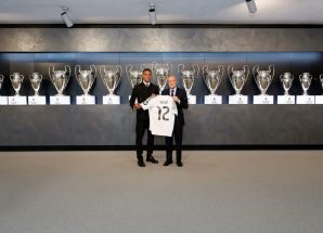 مرحبا بك في سانتياجو برنابيو.. ريال مدريد يقدم أرنولد