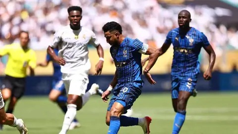 4 أسباب لأداء الهلال “الخرافي” أمام ريال مدريد