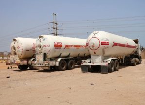 الشركة اليمنية للغاز توقف ممثلها في لحج وتغلق محطات في عدن على خلفية ضبط مقطورات أثناء تهريبها لمليشيا الحوثي