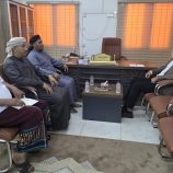 رئيس الهيئة العامة للأراضي ومحافظ سقطرى يناقشان تنفيذ المخطط العام مستر بلان لسقطرى
