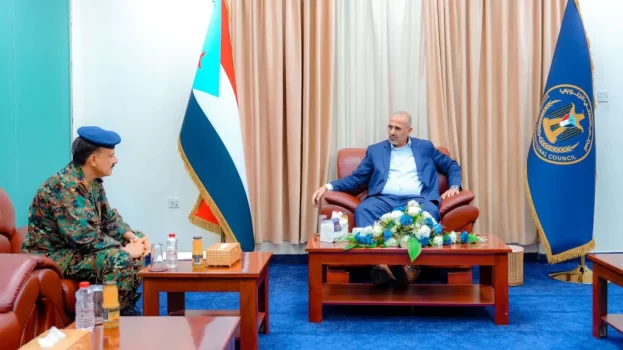 الرئيس الزُبيدي يطّلع على جاهزية قوات الأمن الخاصة ويشدد على أهمية تكثيف برامج التدريب ورفع القدرات