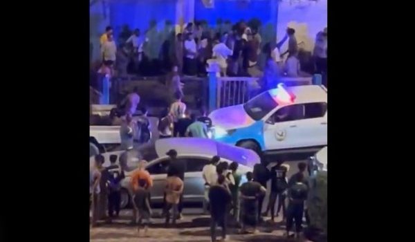 وفاة عامل وإصابة اثنين اختناقًا بعوادم مولد كهربائي داخل محل في العاصمة عدن