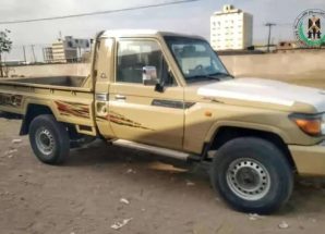 قوات حزام طوق عدن تعيد سيارة مسروقة لمالكها 