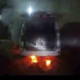 إحراق سيارة الإعلامي عادل الحنشي أمام منزله في منطقة العريش بخورمكسر