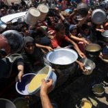 غزة.. مقتل 25 فلسطينيا بينهم منتظري مساعدات في غارات إسرائيلية