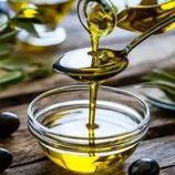 تهديد ترامب بالرسوم الجمركية يرفع أسعار زيت الزيتون