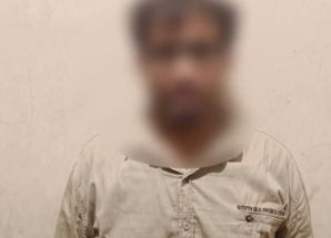 الحزام الأمني يضبط أحد مروجي المخدرات في مديرية المنصورة بعدن
