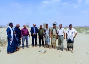 برعاية المحافظ بن الوزير.. تسليم موقع مشروع تعزيز مياه مدينة نصاب بتمويل كويتي.