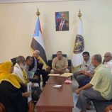 الربيزي يطّلع على برنامج لجنة الإصلاح الإداري والمالي لتفقد المرافق الخدمية بالعاصمة عدن