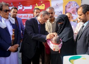 الأمين العام يدشّن الحملة الوطنية الطارئة للتحصين ضد شلل الأطفال في شبوة