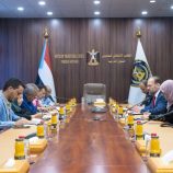 الهيئة الاقتصادية والخدمية تبحث مع كبير المستشارين الاقتصاديين للمبعوث الأممي تداعيات الانهيار الاقتصادي وسبل المعالجة