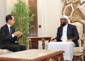 المحرّمي يبحث مع السفير الياباني سبل تعزيز العلاقات الثنائية في مختلف المجالات