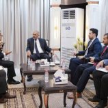 الرئيس الزُبيدي يناقش مع السفير الياباني سبل مضاعفة الدعم التنموي لبلادنا