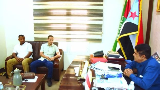 العميد المحمدي يبحث مع رئيس دائرة الشباب والرياضة بالأمانة العامة للانتقالي سُبل تعزيز الأنشطة الرياضية في حضرموت
