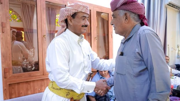 مظاهر استقبال المحافظ بن الوزير… التفافٌ شعبيٌّ متزايد يُعزّز نجاح جهوده في تحقيق الاستقرار والتنمية في شبوة