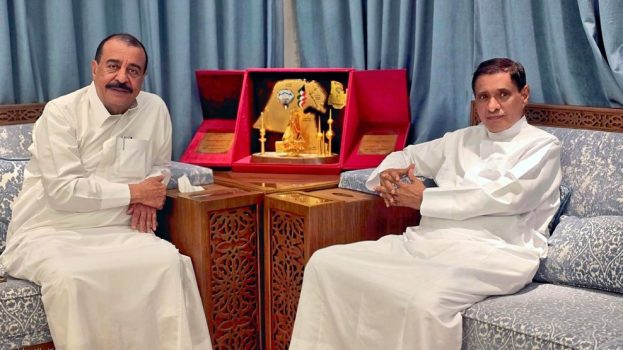 ‏اللواء بن بريك يزور اللواء الركن فرج البحسني للاطمئنان على صحته ويبحث معه أوضاع حضرموت