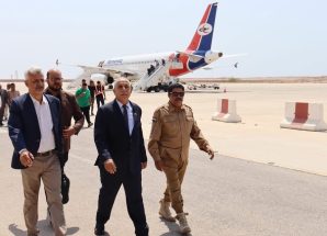 وصول فريق التوجيه والرقابة الرئاسي إلى المكلا للاطلاع على أداء هيئات انتقالي حضرموت