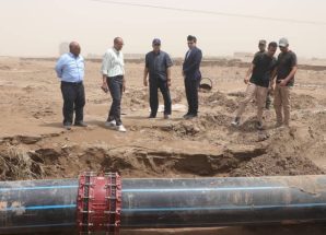 بن عفرار ومعاون يتفقدان أعمال إصلاح خط المياه الرئيسي المتضرر من السيول