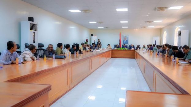 شبوة: برئاسة المحافظ بن الوزير المكتب التنفيذي، يعقد دورته الاعتيادية ويقف أمام تداعيات المنخفض الجوي.