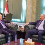 الرئيس الزُبيدي يشدد على ضرورة التعاطي العاجل من قبل القطاع التجاري مع تحسّن أسعار الصرف