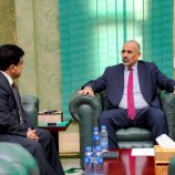 الرئيس الزُبيدي يطّلع من وزير النفط على جهود تشغيل مصافي عدن وتأمين وقود الكهرباء
